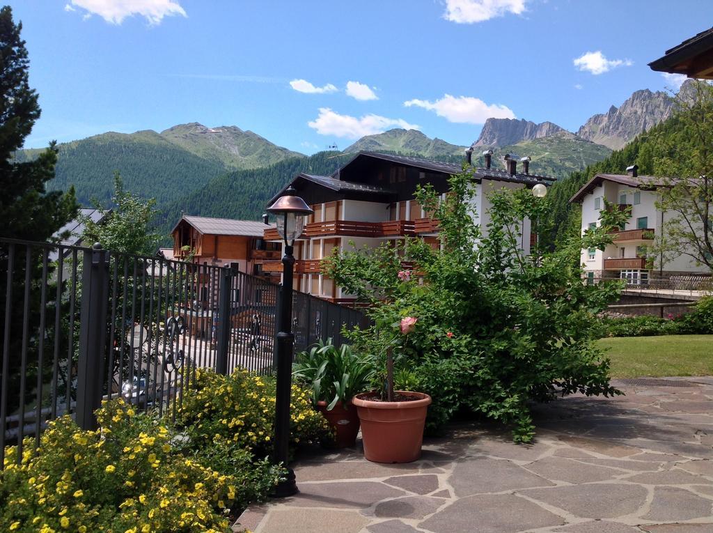 Hotel Jolanda San Martino Di Castrozza Esterno foto