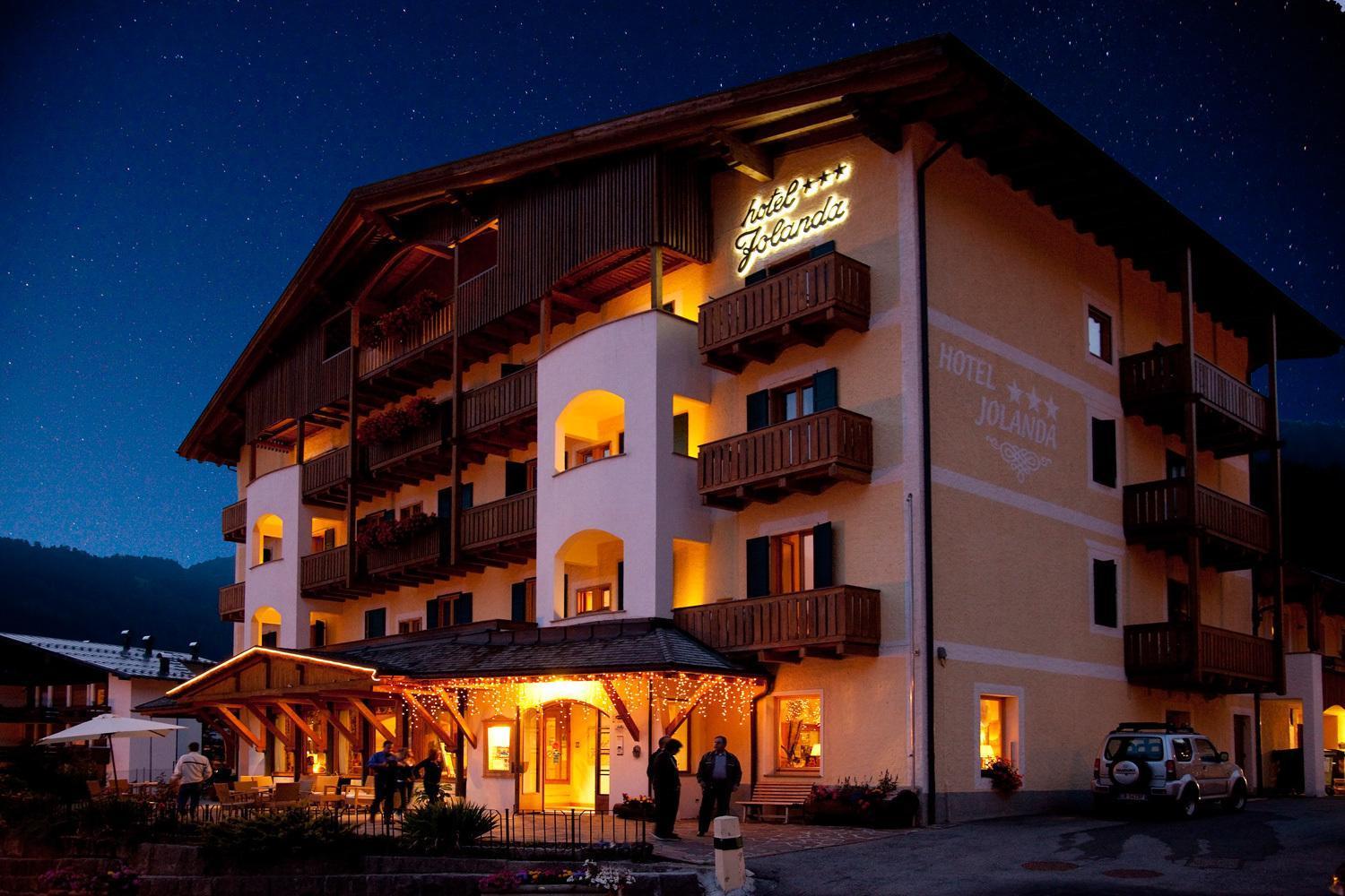 Hotel Jolanda San Martino Di Castrozza Esterno foto